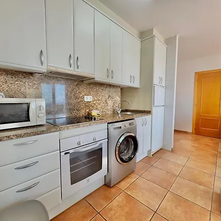 Marina 2 Apartament Roses